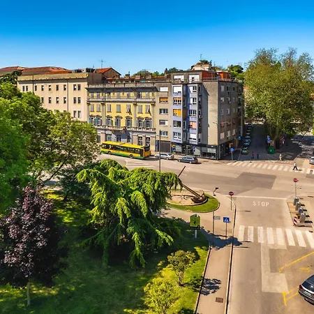Aaa Apartments & Rooms With Free Private Parking Apartment Pula