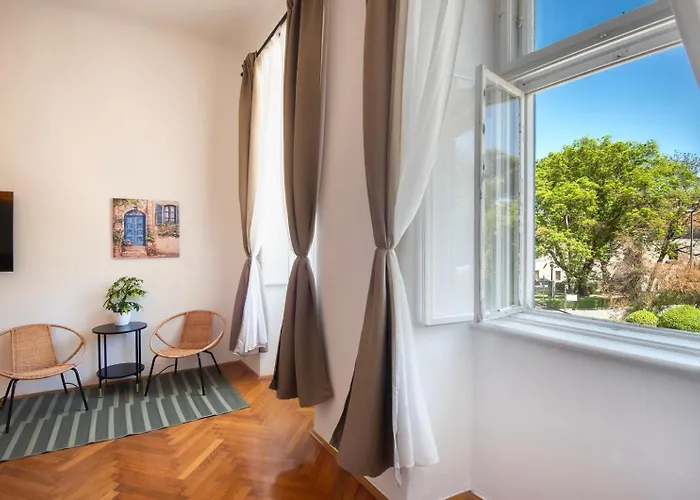 Aaa & With Free Parking